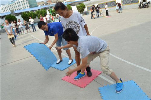 图为一叶扁舟寻梦会的活动现场